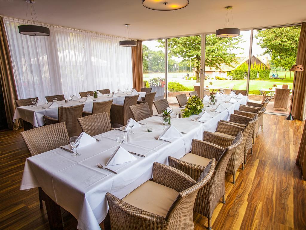 Ahauser Land & Golfhotel 奥斯塔泰 外观 照片