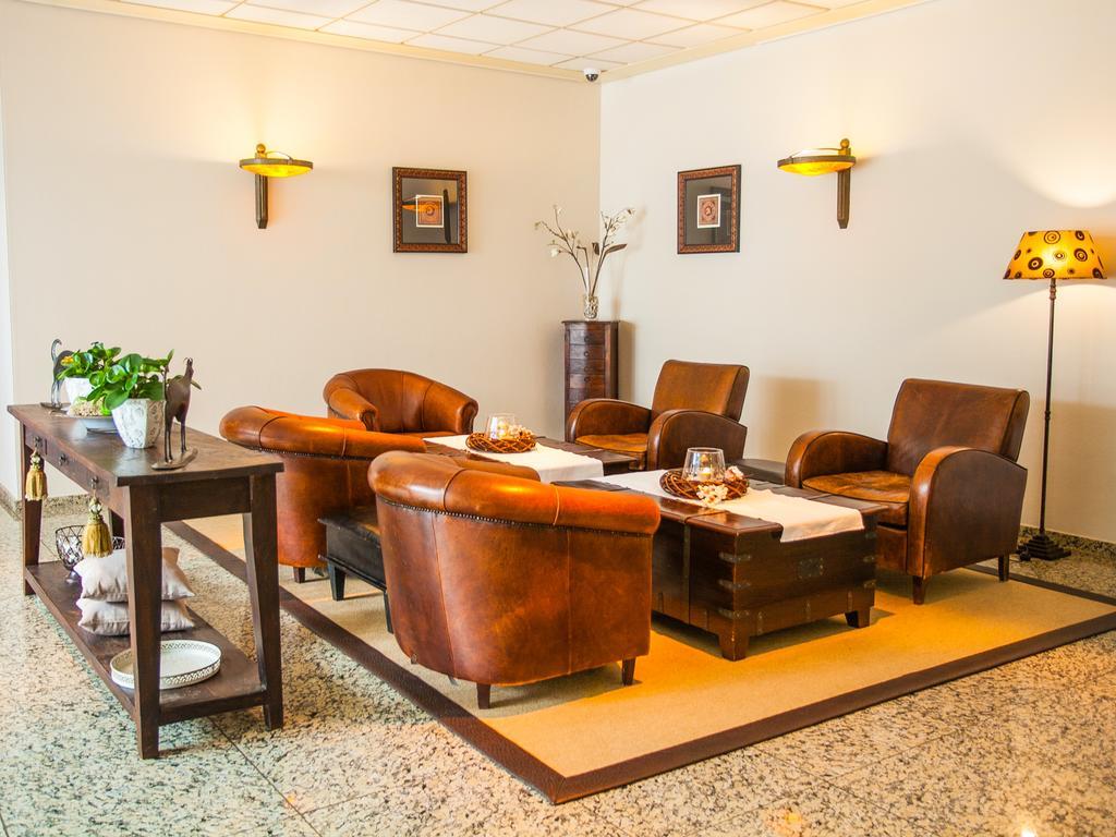 Ahauser Land & Golfhotel 奥斯塔泰 外观 照片