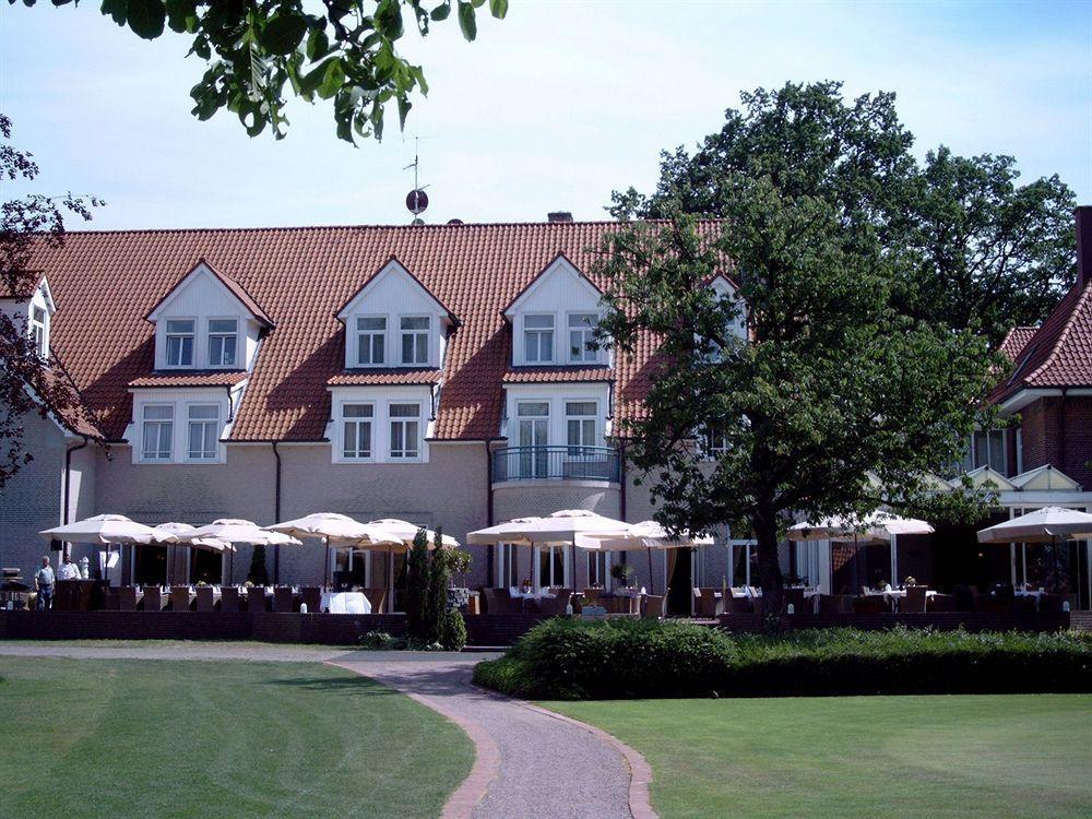 Ahauser Land & Golfhotel 奥斯塔泰 外观 照片
