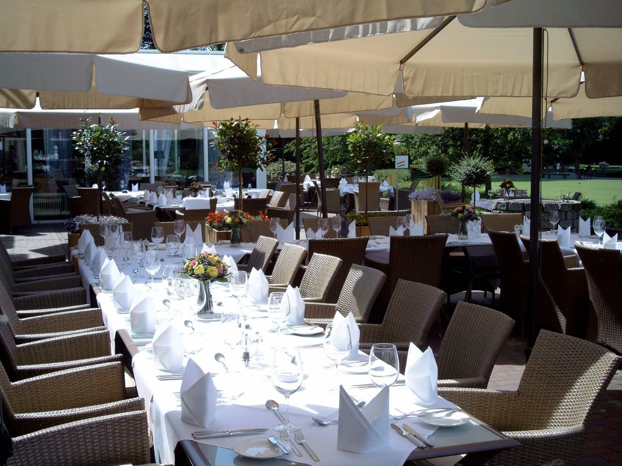 Ahauser Land & Golfhotel 奥斯塔泰 外观 照片
